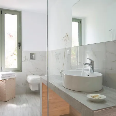 Vila Aloni Sea View *