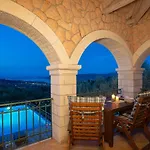 Вилла Aloni Sea View *